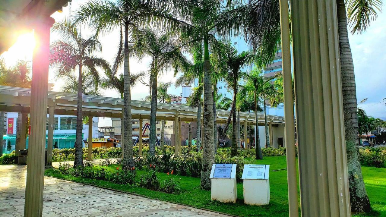 Apartamento Na Vila Caicara Em Predio Frente Mar Com Excelente Localizacao Por Reserva Praia 프라이아 그란데 외부 사진